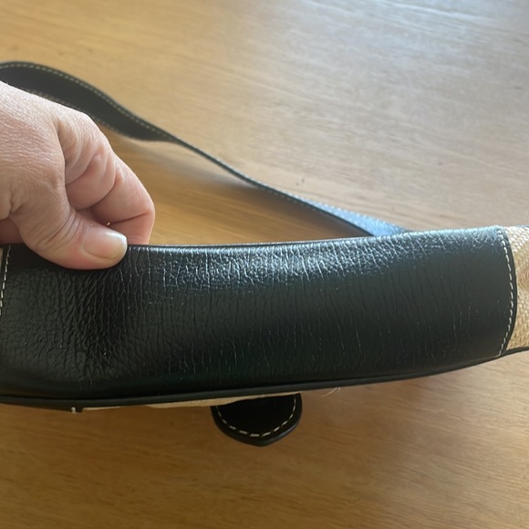 MAXX NEW YORK SHOULDER BAG - Picture 3 of 8